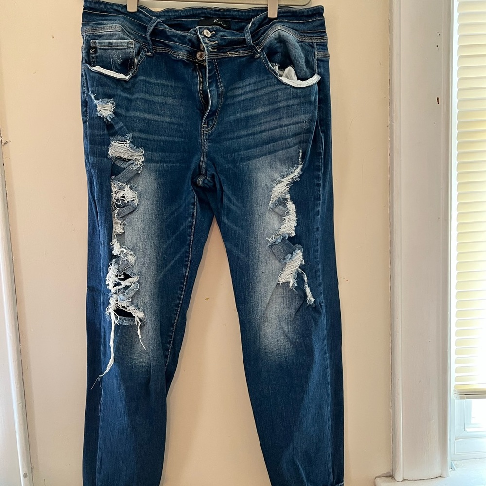 KanCan Distressed High Waist Jeans